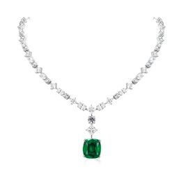 925 Silver Gold-Plated High Carbon Diamond Emerald Cushion Necklace – Elegant & Timeless Design